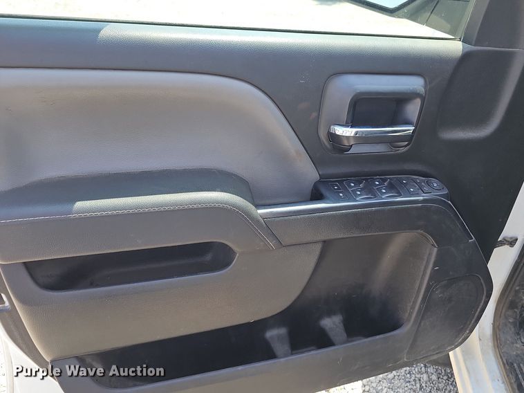 image for item DP6511 2015 Chevrolet Silverado 1500 Double Cab pickup truck