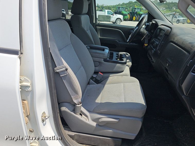 image for item DP6511 2015 Chevrolet Silverado 1500 Double Cab pickup truck