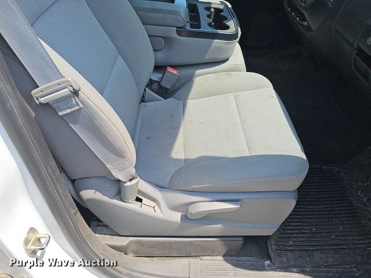 image for item DP6511 2015 Chevrolet Silverado 1500 Double Cab pickup truck