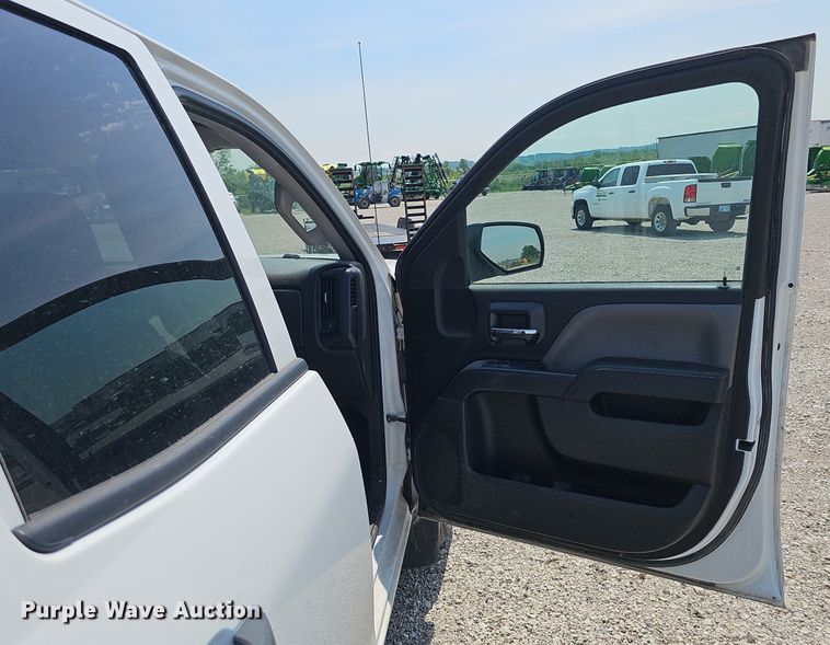 image for item DP6511 2015 Chevrolet Silverado 1500 Double Cab pickup truck