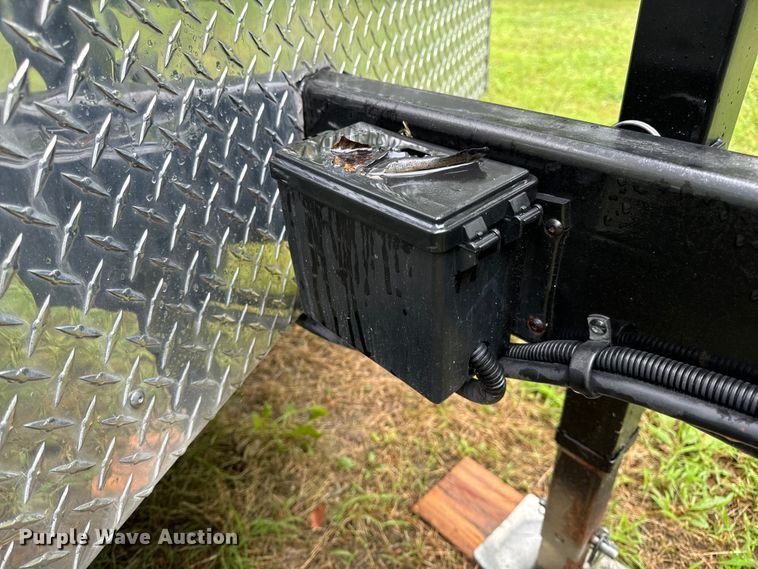 image for item DP6672 2014 Custom Concessions  portable restroom 