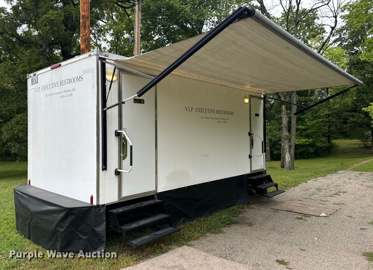 image for item DP6672 2014 Custom Concessions  portable restroom 