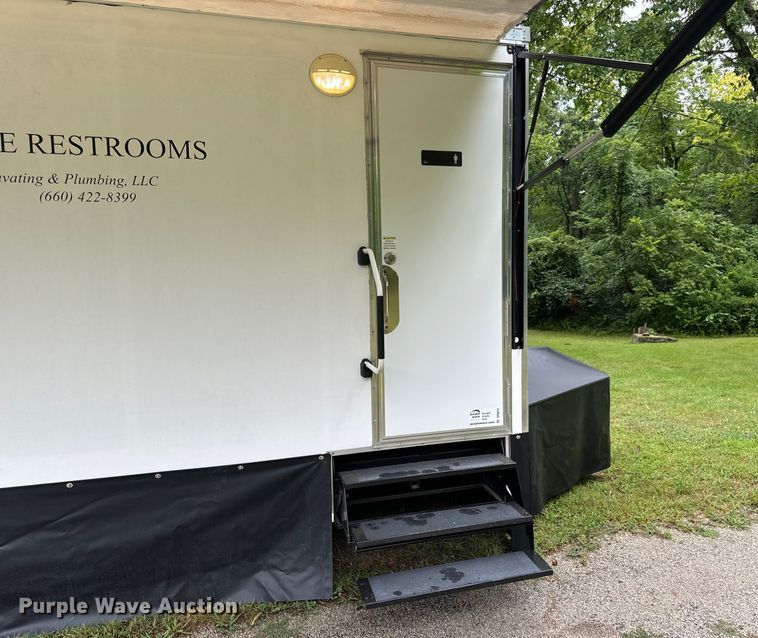 image for item DP6672 2014 Custom Concessions  portable restroom 