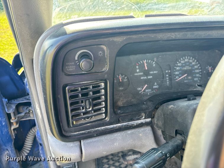 image for item DP6679 1994 Dodge Ram 1500 pickup truck