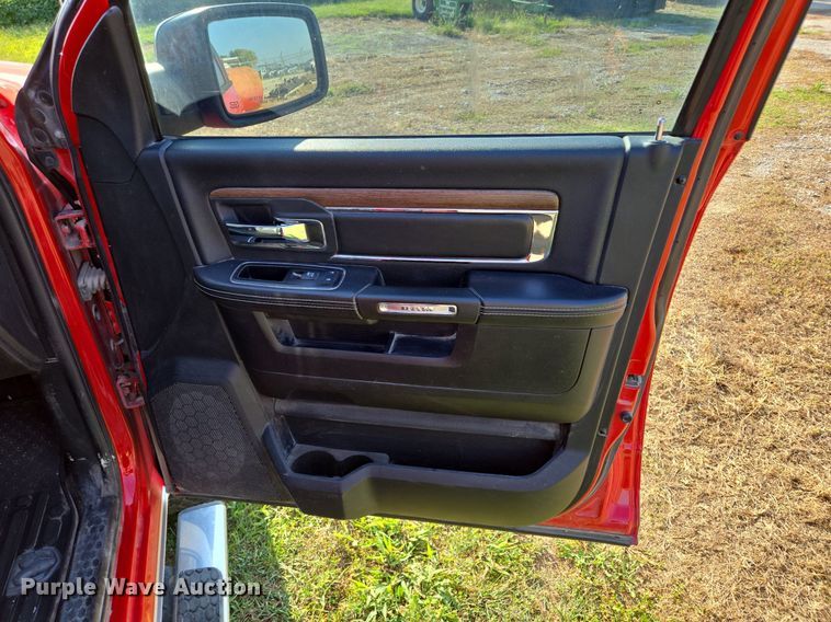 image for item DP6682 2014 Dodge Ram 2500HD Crew Cab pickup truck