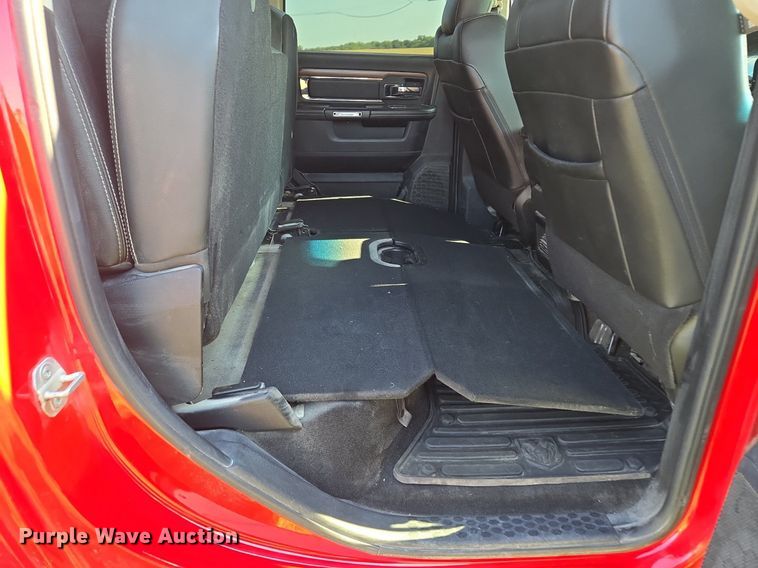 image for item DP6682 2014 Dodge Ram 2500HD Crew Cab pickup truck