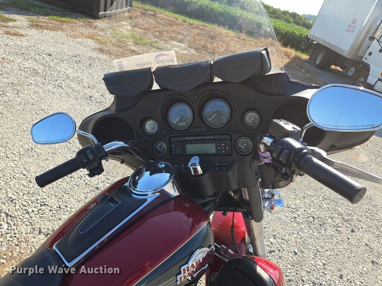 image for item DP6693 2007 Harley Davidson  Ultra Glide  motorcycle