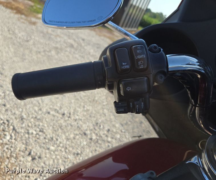 image for item DP6693 2007 Harley Davidson  Ultra Glide  motorcycle