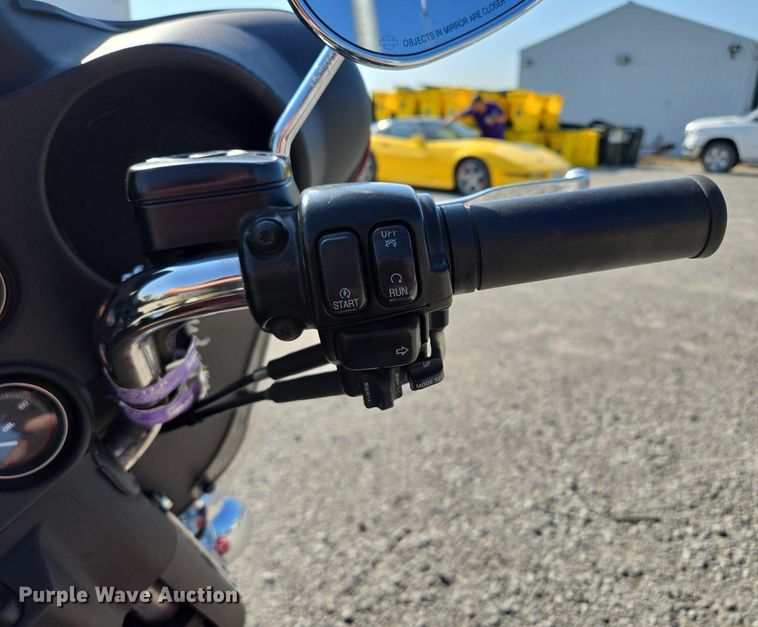 image for item DP6693 2007 Harley Davidson  Ultra Glide  motorcycle