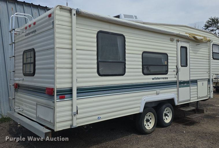 image for item DQ4474 1994 Wilderness 265H camper