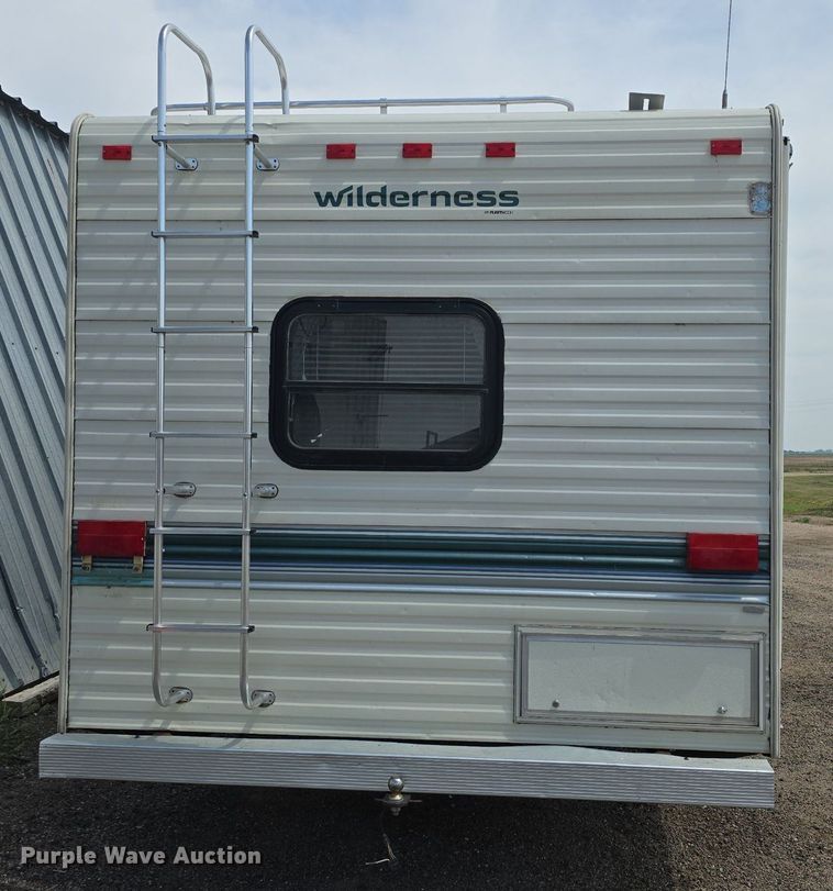 image for item DQ4474 1994 Wilderness 265H camper