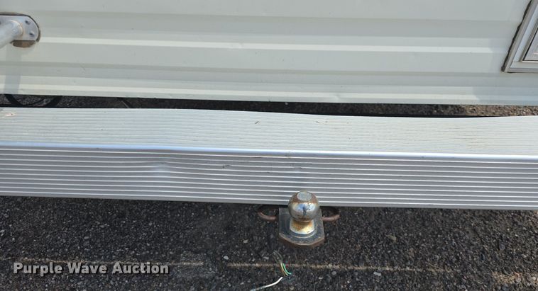 image for item DQ4474 1994 Wilderness 265H camper