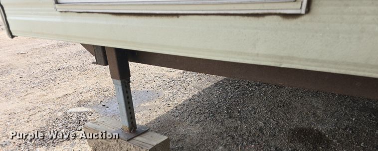 image for item DQ4474 1994 Wilderness 265H camper