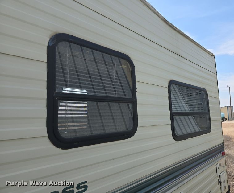 image for item DQ4474 1994 Wilderness 265H camper