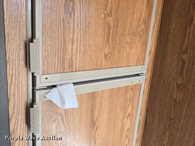 image for item DQ4474 1994 Wilderness 265H camper