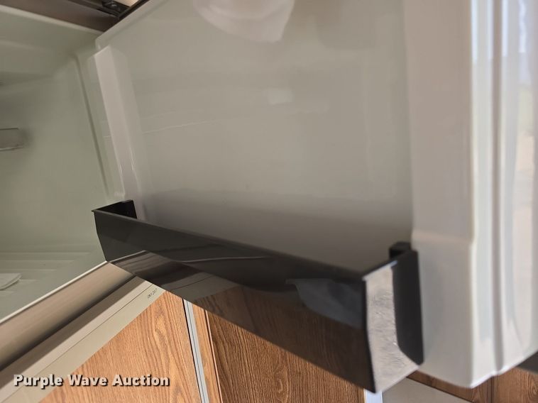 image for item DQ4474 1994 Wilderness 265H camper