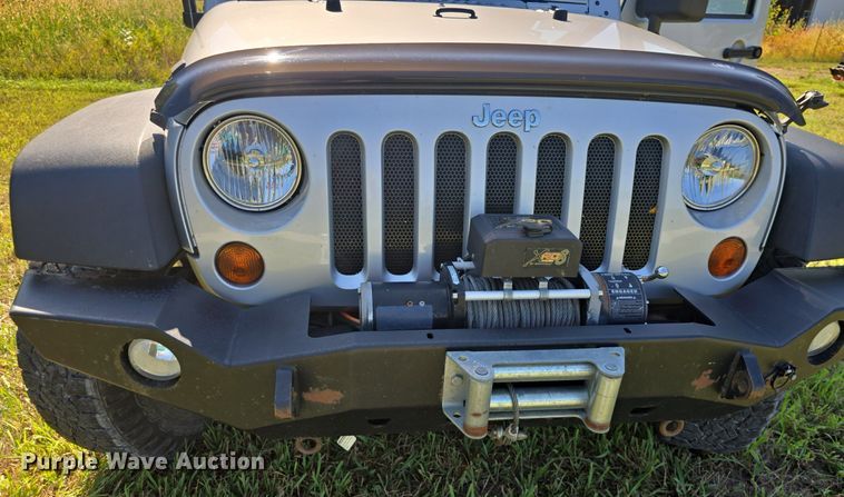 image for item DQ5135 2010 Jeep Wrangler Rubicon 