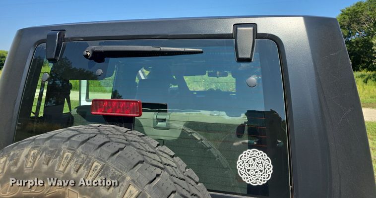 image for item DQ5135 2010 Jeep Wrangler Rubicon 