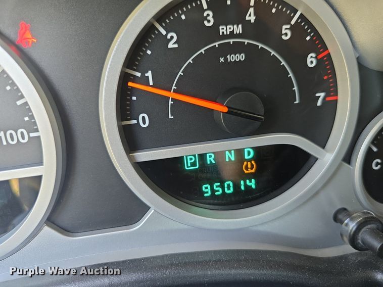 image for item DQ5135 2010 Jeep Wrangler Rubicon 