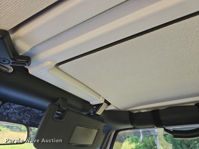 image for item DQ5135 2010 Jeep Wrangler Rubicon 