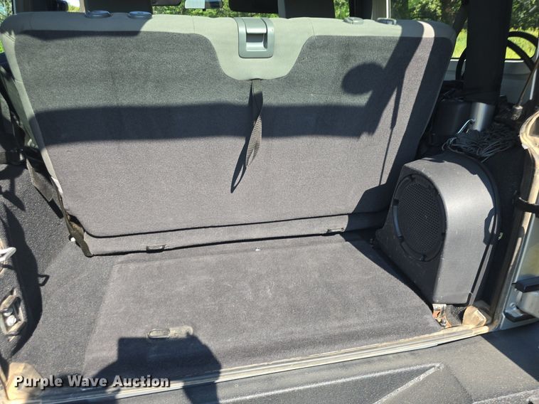 image for item DQ5135 2010 Jeep Wrangler Rubicon 