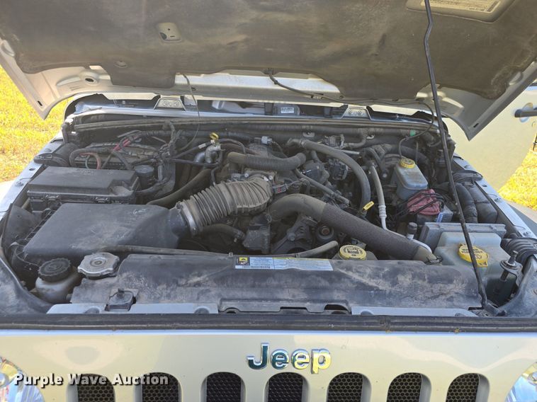 image for item DQ5135 2010 Jeep Wrangler Rubicon 