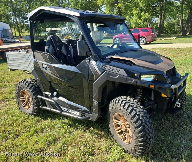image for item DQ5136 2019 Polaris utility vehicle