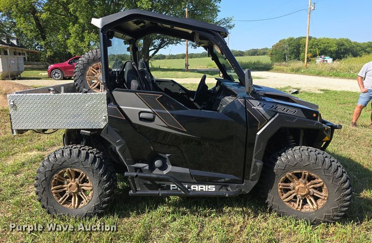 image for item DQ5136 2019 Polaris utility vehicle