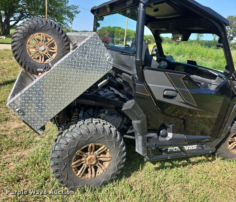 image for item DQ5136 2019 Polaris utility vehicle