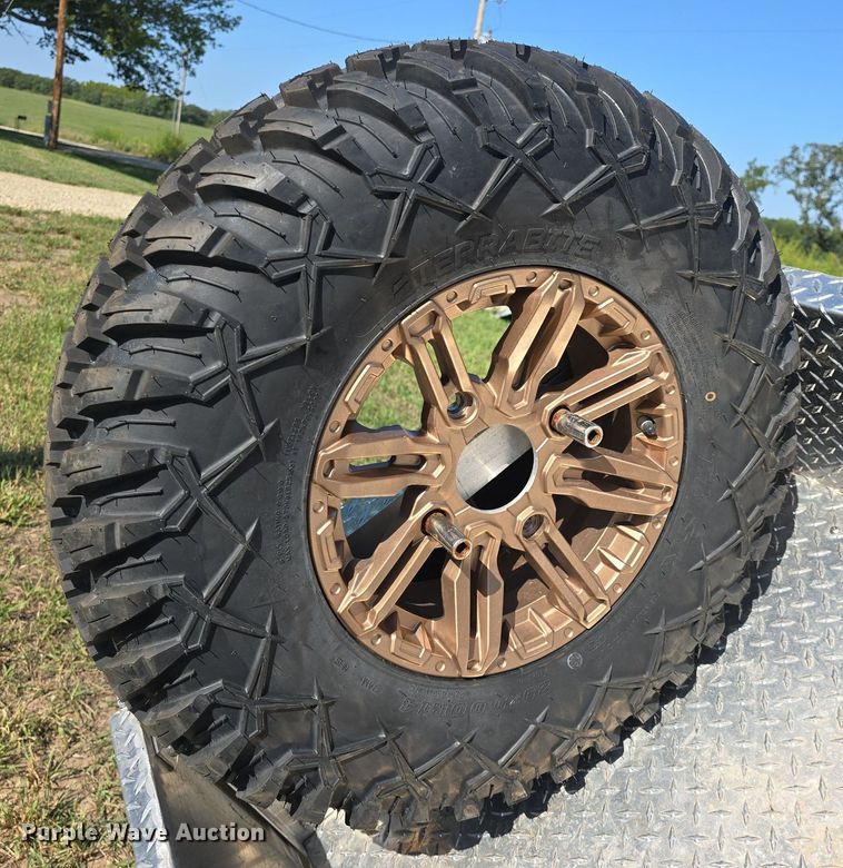 image for item DQ5136 2019 Polaris utility vehicle