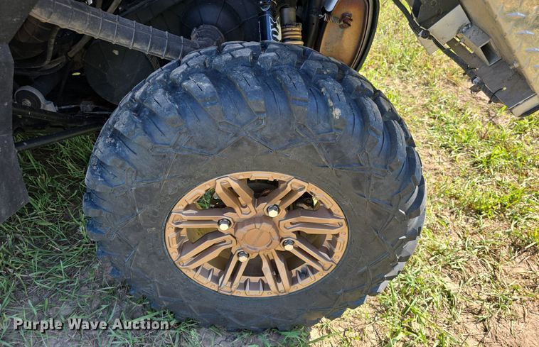 image for item DQ5136 2019 Polaris utility vehicle