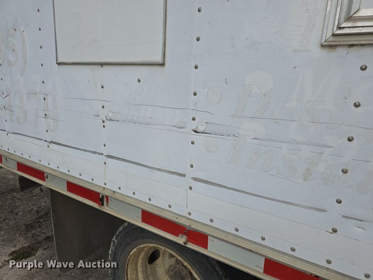 image for item DQ5139 2004 Isuzu NQR box truck