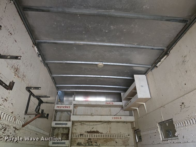 image for item DQ5139 2004 Isuzu NQR box truck