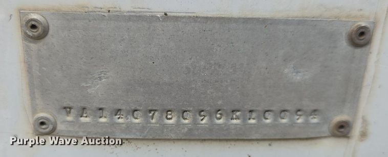 image for item DQ5139 2004 Isuzu NQR box truck