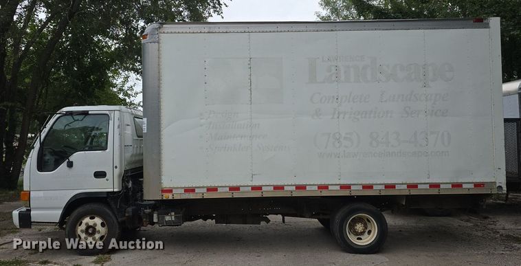 image for item DQ5140 2000 Isuzu NPR box truck