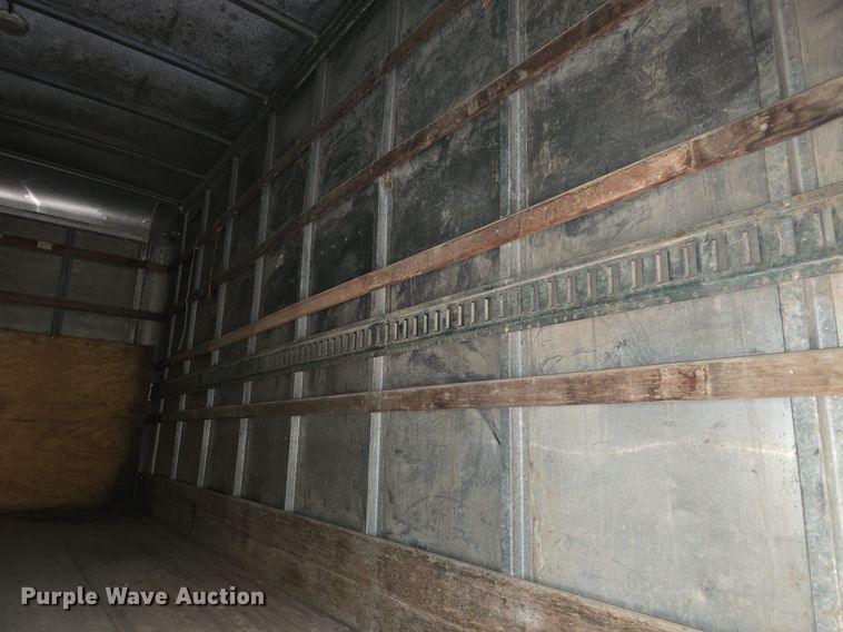 image for item DQ5140 2000 Isuzu NPR box truck