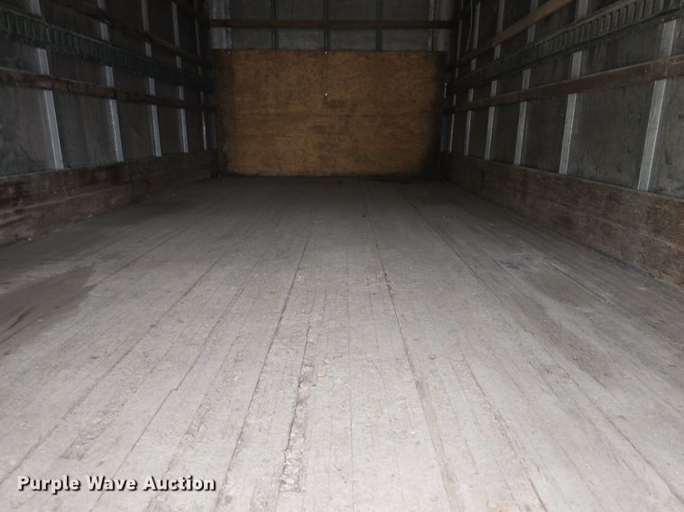 image for item DQ5140 2000 Isuzu NPR box truck