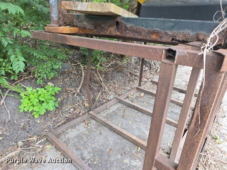 image for item DQ5148 SnowEx  Vmaxx 9300 spreader