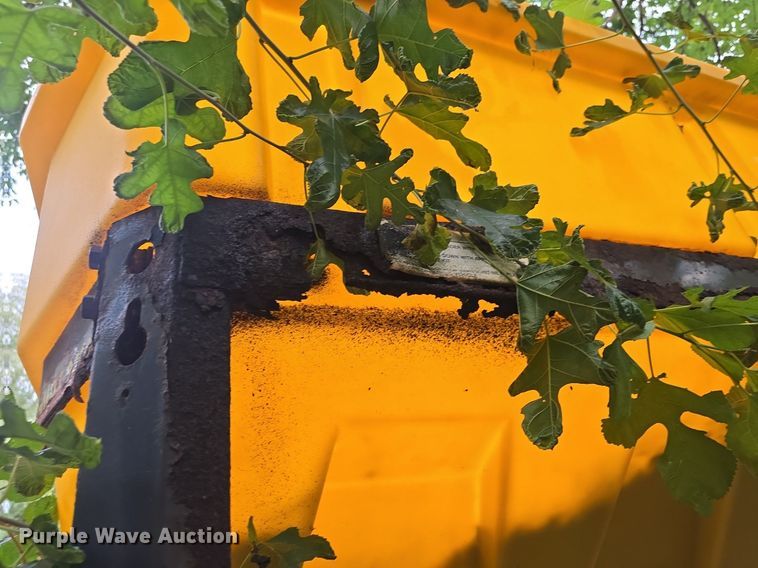 image for item DQ5148 SnowEx  Vmaxx 9300 spreader