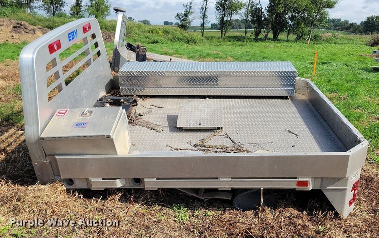 image for item DR4438 EBY 8600 flatbed