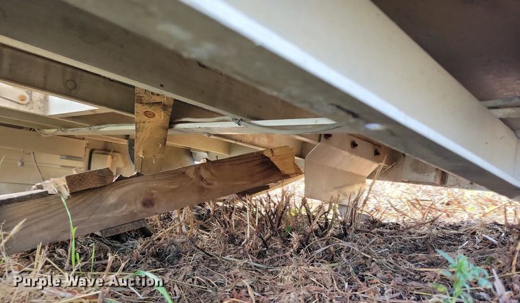 image for item DR4438 EBY 8600 flatbed