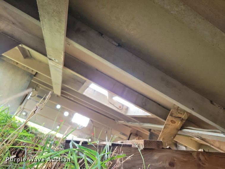 image for item DR4438 EBY 8600 flatbed