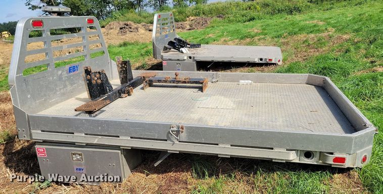 image for item DR4439 EBY 1100 flatbed