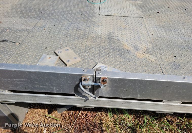 image for item DR4439 EBY 1100 flatbed