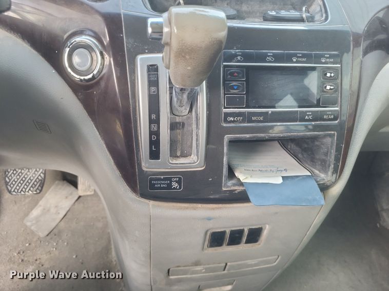 image for item DR4936 2015 Nissan  Quest  van