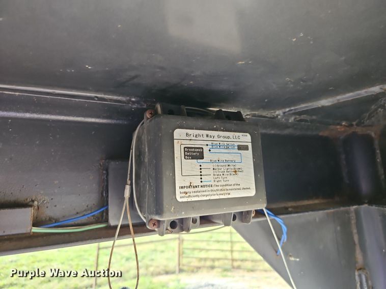 image for item DR8748 2016 Calico Trailers livestock trailer