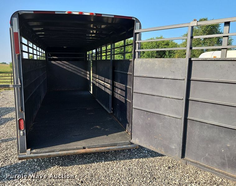image for item DR8748 2016 Calico Trailers livestock trailer