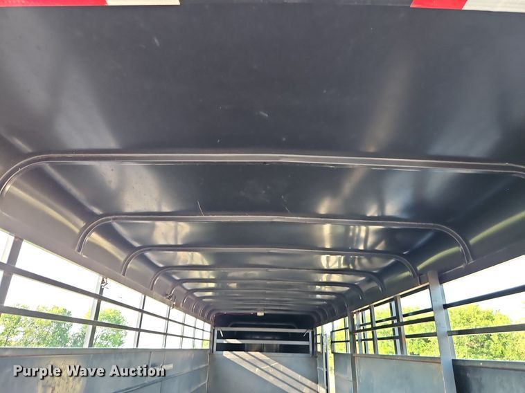 image for item DR8748 2016 Calico Trailers livestock trailer