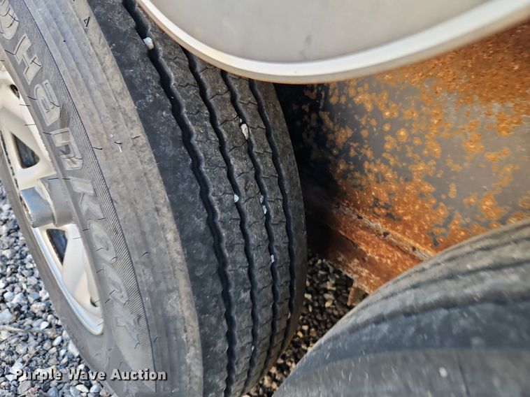 image for item DR8748 2016 Calico Trailers livestock trailer