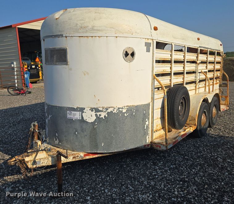 image for item DR8749 1978 W.W Trailer livestock trailer
